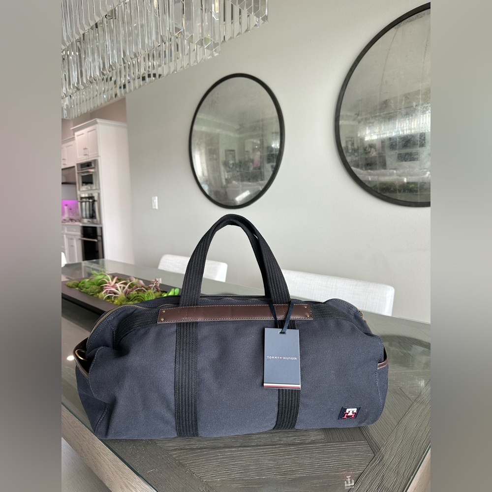 BRAND NEW DUFFLE Bag - Picture 6 of 15